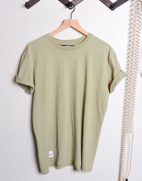 Setting Forth Tee